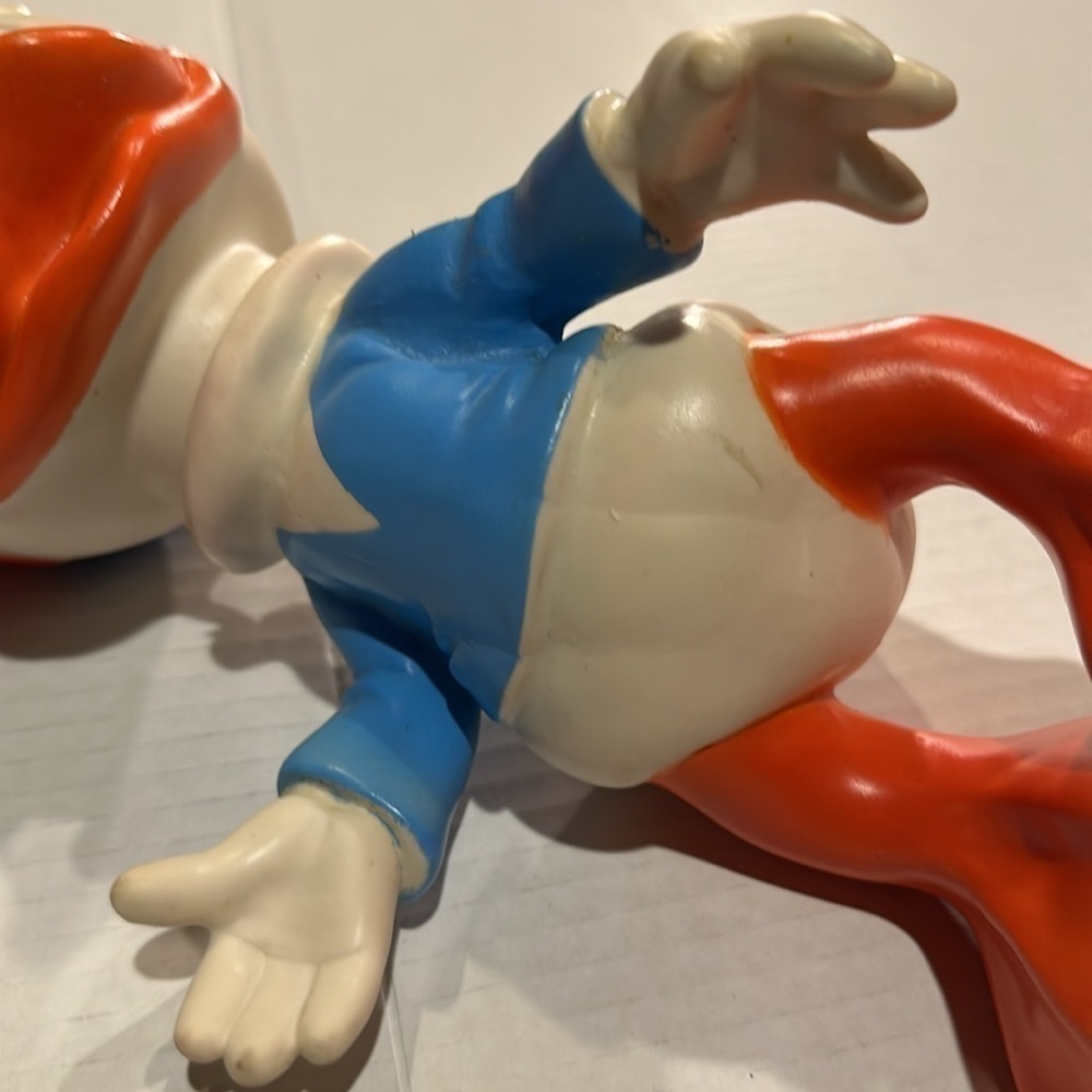 Vintage Walt Disney’s nephew Huey character w orange blue and off white plastic - Picture 8 of 9
